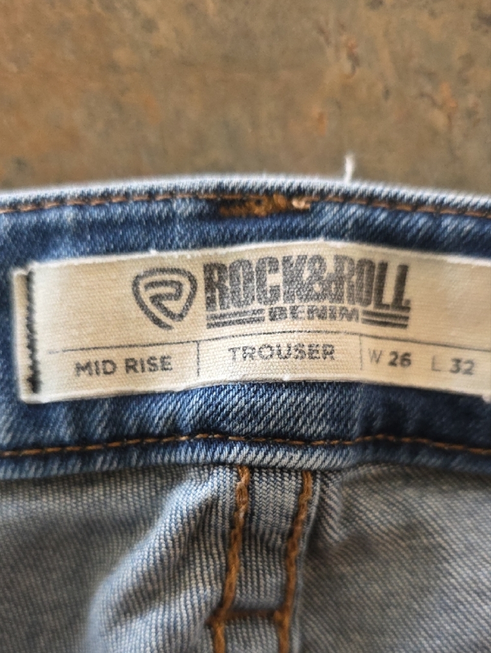 Rock & Roll Mid Rise Trouser Jeans with Decorative Pocket Buttons Size 26 - Picture 7 of 8